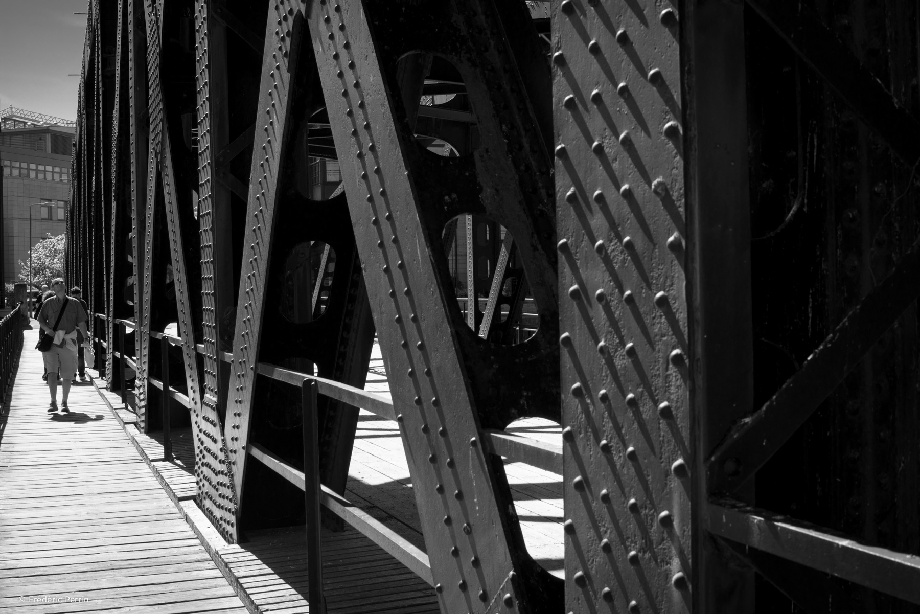 Crossing the Bridges of Edinburgh